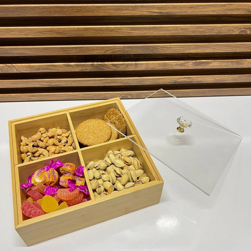 Plateau Bambou 4 Compartiments – Service Élégant Noix & Desserts